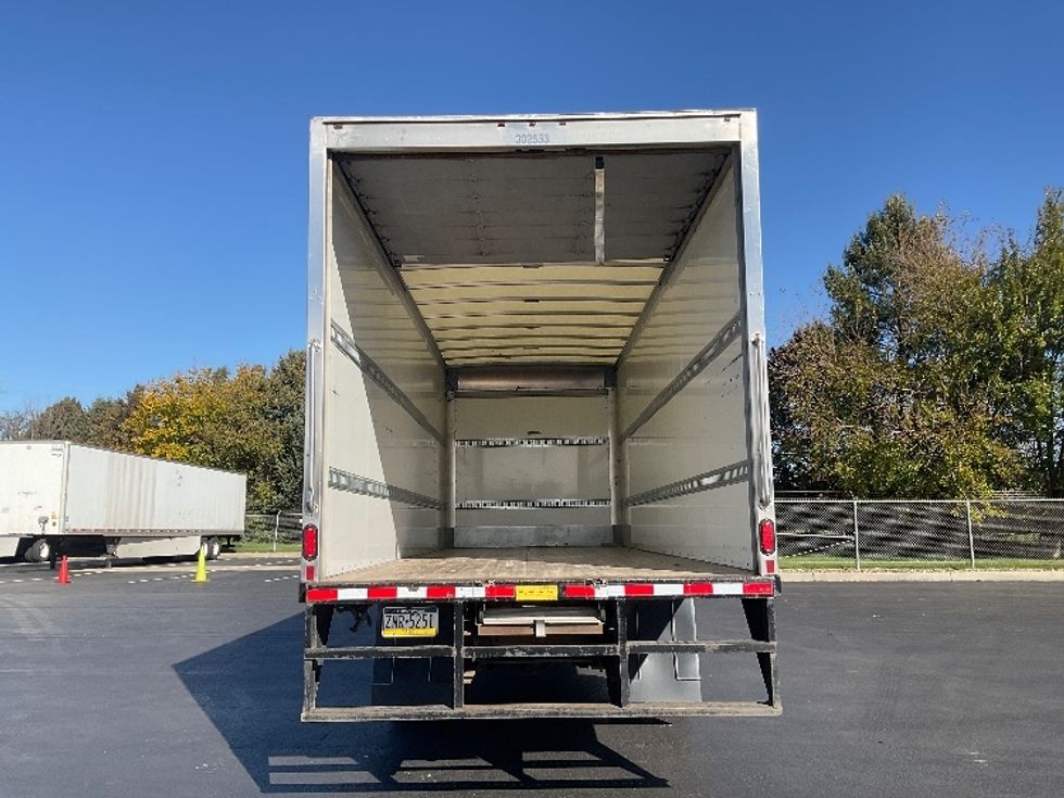 Medium Duty Box Truck-Light and Medium Duty Trucks-Hino-2020-268-Lancaster-PA-143,679\n\t\tmiles-$ 52,750 - Image 8