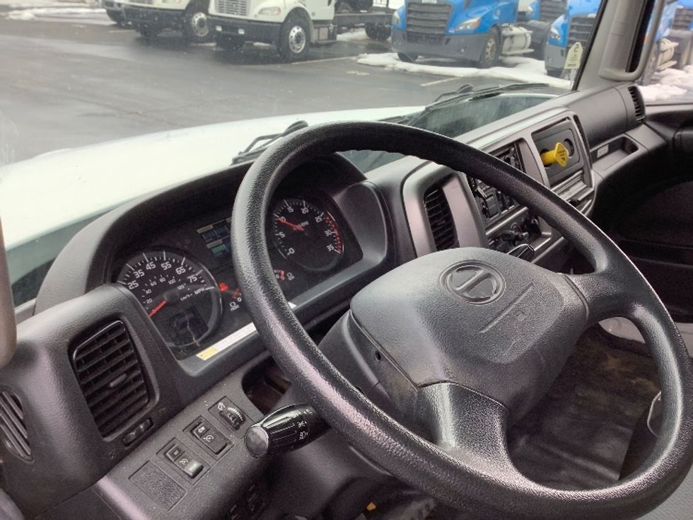 Medium Duty Box Truck-Light and Medium Duty Trucks-Hino-2020-268-Lancaster-PA-151,895\n\t\tmiles-$ 49,750 - Image 17
