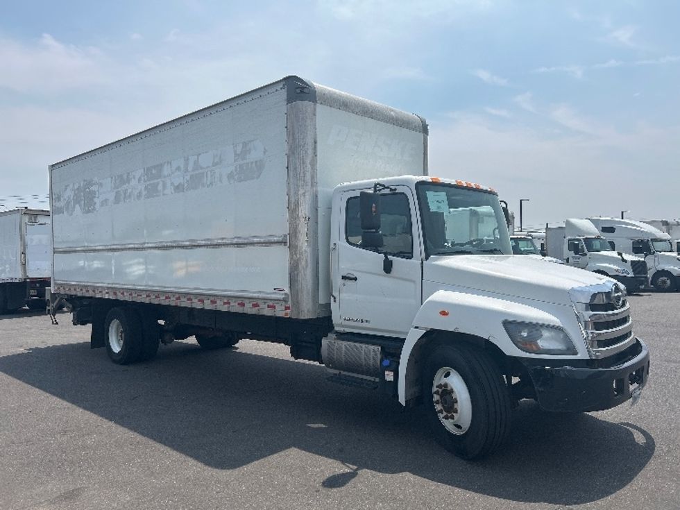 Medium Duty Box Truck-Light and Medium Duty Trucks-Hino-2020-268-Linden-NJ-181,477\n\t\tmiles-$ 51,000 - Image 1