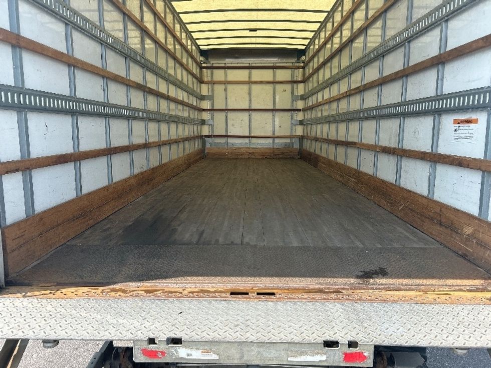 Medium Duty Box Truck-Light and Medium Duty Trucks-Hino-2020-268-Linden-NJ-181,477\n\t\tmiles-$ 51,000 - Image 10