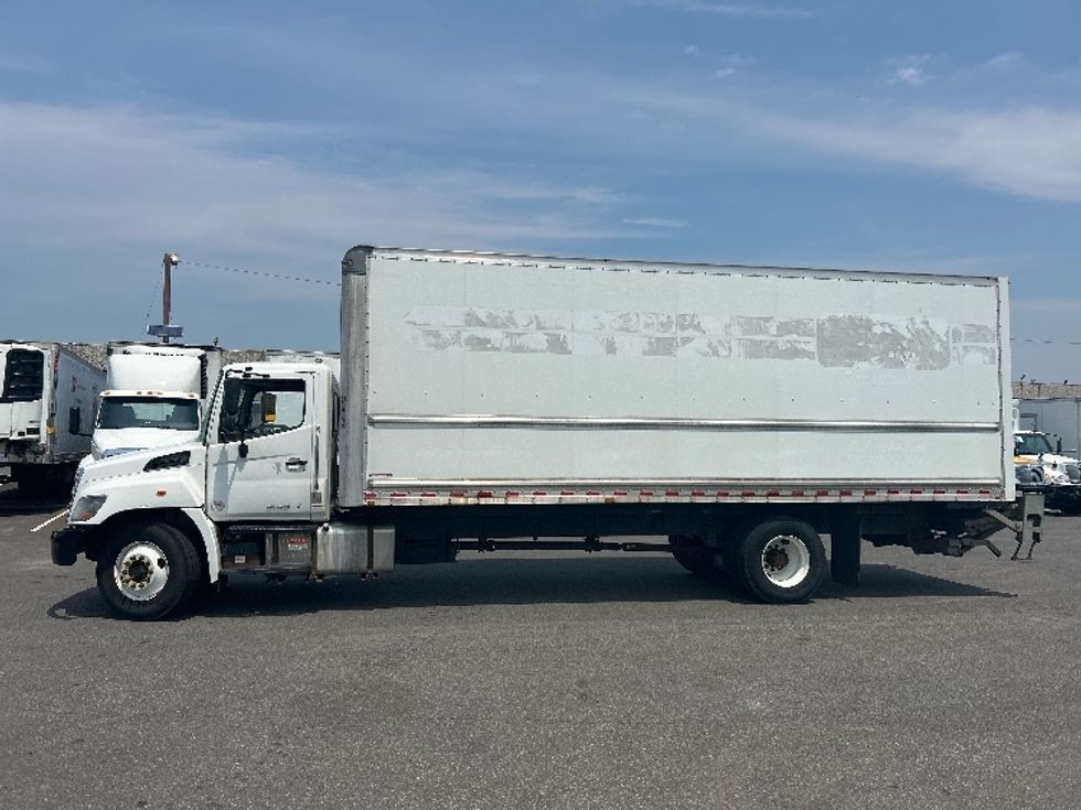Medium Duty Box Truck-Light and Medium Duty Trucks-Hino-2020-268-Linden-NJ-181,477\n\t\tmiles-$ 51,000 - Image 4