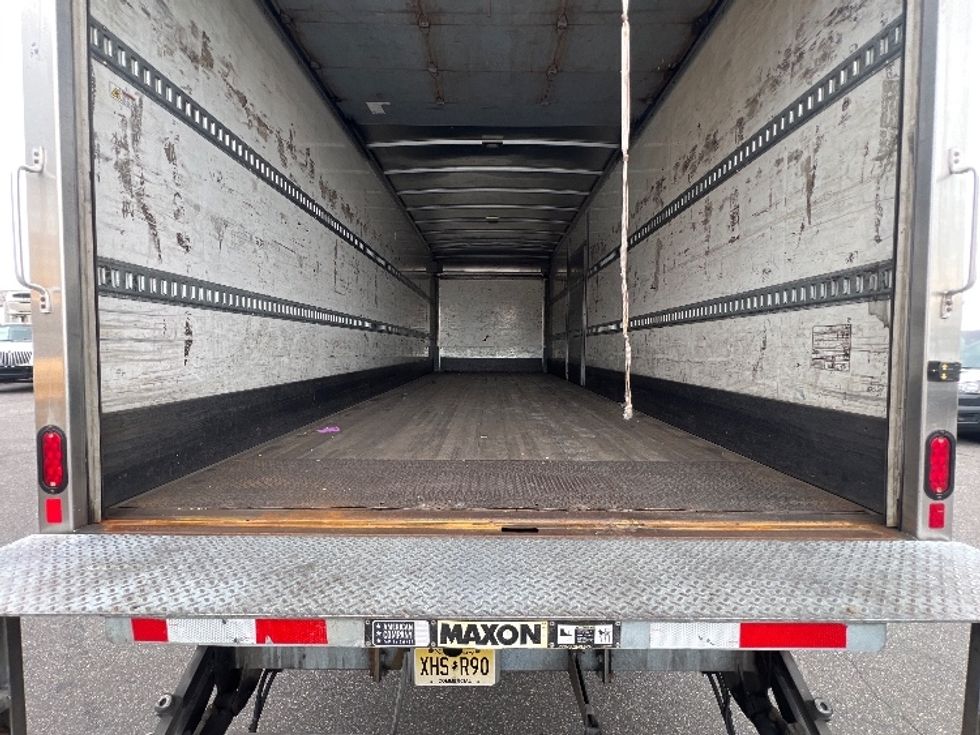 Medium Duty Box Truck-Light and Medium Duty Trucks-Hino-2020-268-Linden-NJ-330,252\n\t\tmiles-$ 27,250 - Image 10