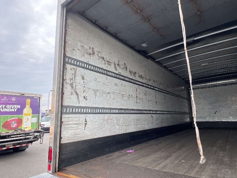 Medium Duty Box Truck-Light and Medium Duty Trucks-Hino-2020-268-Linden-NJ-330,252\n\t\tmiles-$ 27,250 - Image 11