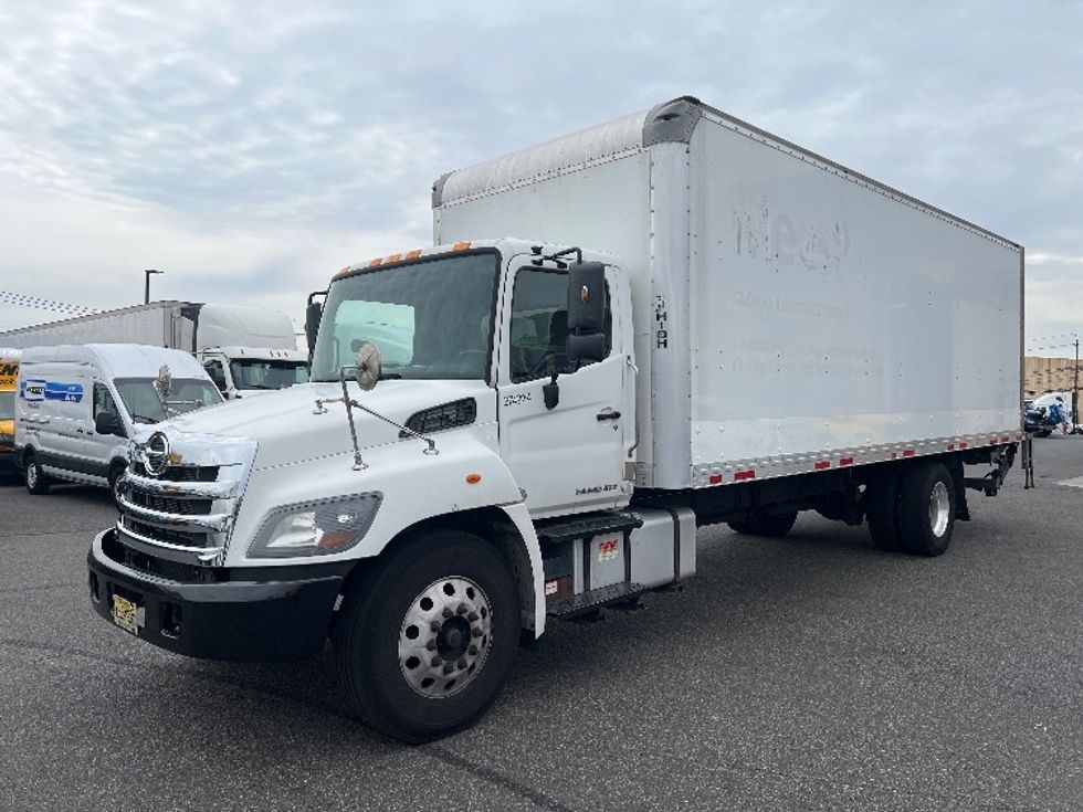 Medium Duty Box Truck-Light and Medium Duty Trucks-Hino-2020-268-Linden-NJ-330,252\n\t\tmiles-$ 27,250 - Image 3