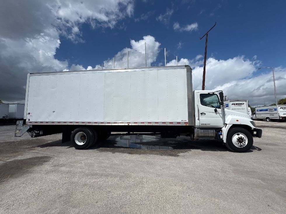 Medium Duty Box Truck-Light and Medium Duty Trucks-Hino-2020-268-Medley-FL-108,921\n\t\tmiles-$ 65,000 - Image 14