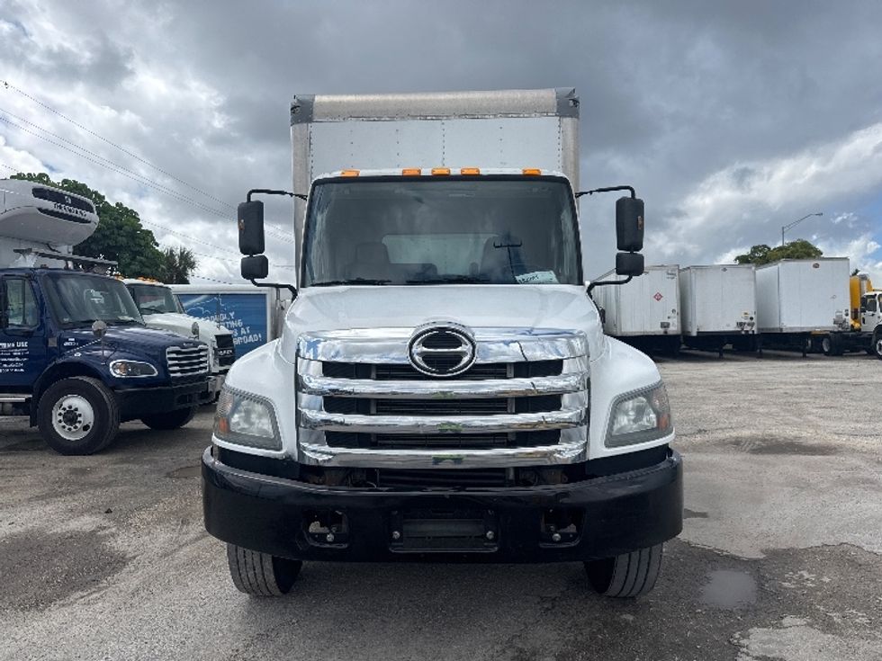 Medium Duty Box Truck-Light and Medium Duty Trucks-Hino-2020-268-Medley-FL-108,921\n\t\tmiles-$ 65,000 - Image 2
