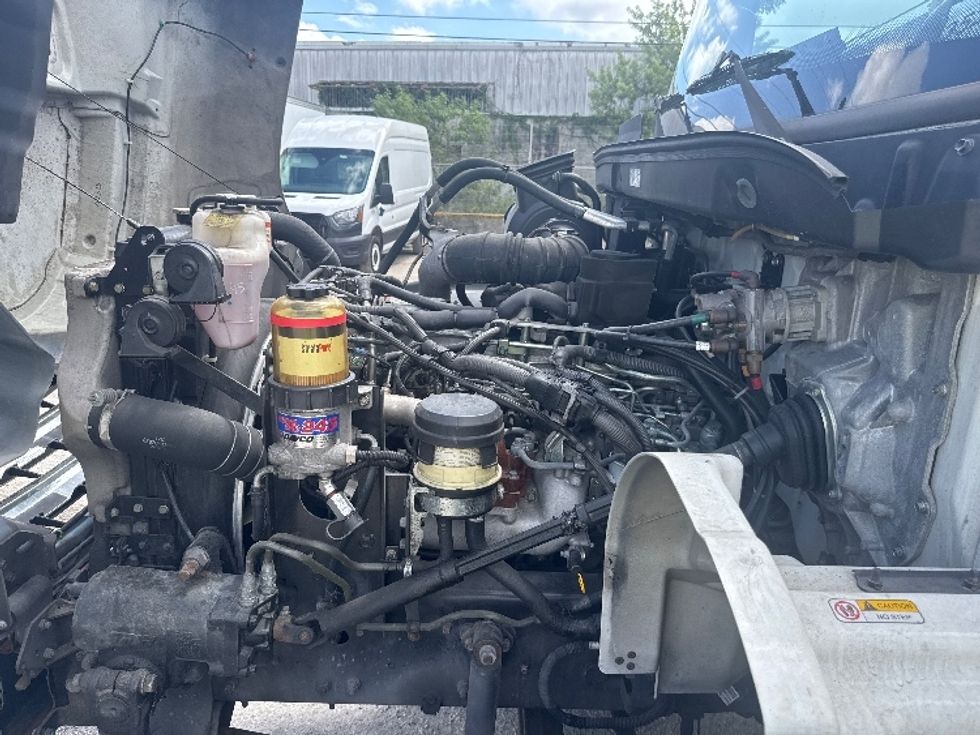 Medium Duty Box Truck-Light and Medium Duty Trucks-Hino-2020-268-Medley-FL-108,921\n\t\tmiles-$ 65,000 - Image 23