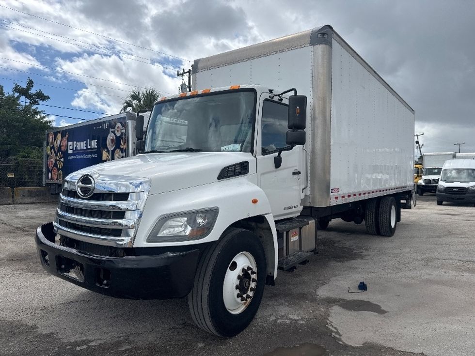 Medium Duty Box Truck-Light and Medium Duty Trucks-Hino-2020-268-Medley-FL-108,921\n\t\tmiles-$ 65,000 - Image 3