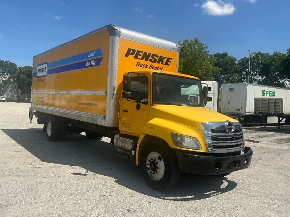 Medium Duty Box Truck-Light and Medium Duty Trucks-Hino-2020-268-Medley-FL-172,015\n\t\tmiles-$ 56,000 - Image 1