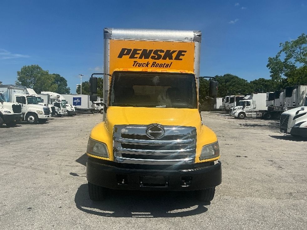 Medium Duty Box Truck-Light and Medium Duty Trucks-Hino-2020-268-Medley-FL-172,015\n\t\tmiles-$ 56,000 - Image 2