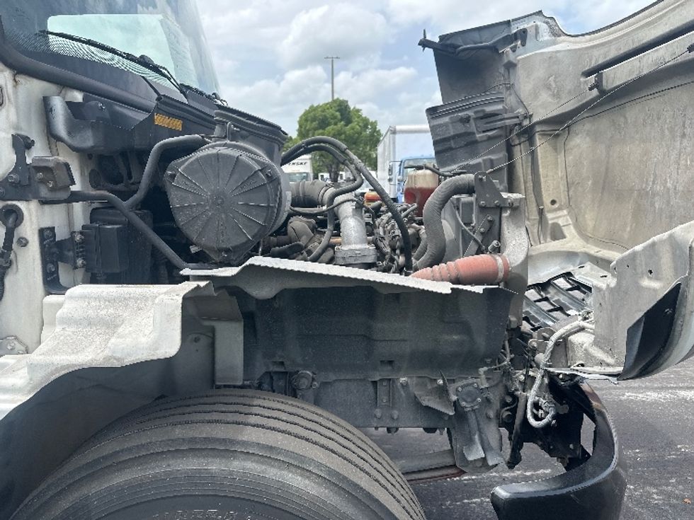 Medium Duty Box Truck-Light and Medium Duty Trucks-Hino-2020-268-Medley-FL-219,483\n\t\tmiles-$ 45,750 - Image 23