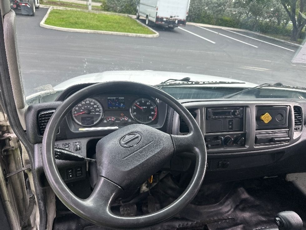 Medium Duty Box Truck-Light and Medium Duty Trucks-Hino-2020-268-Medley-FL-223,895\n\t\tmiles-$ 45,000 - Image 18