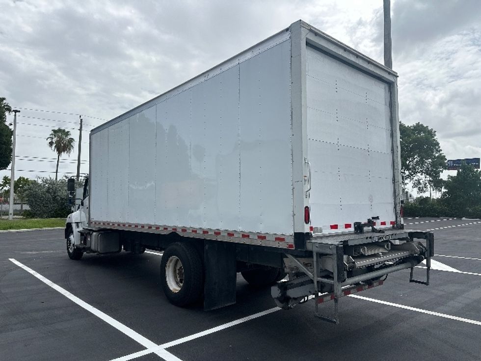 Medium Duty Box Truck-Light and Medium Duty Trucks-Hino-2020-268-Medley-FL-223,895\n\t\tmiles-$ 45,000 - Image 6