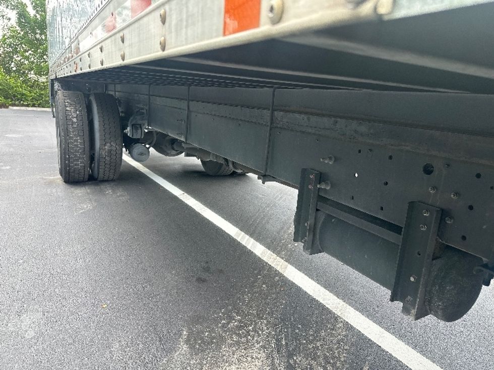 Medium Duty Box Truck-Light and Medium Duty Trucks-Hino-2020-268-Medley-FL-241,271\n\t\tmiles-$ 42,250 - Image 14