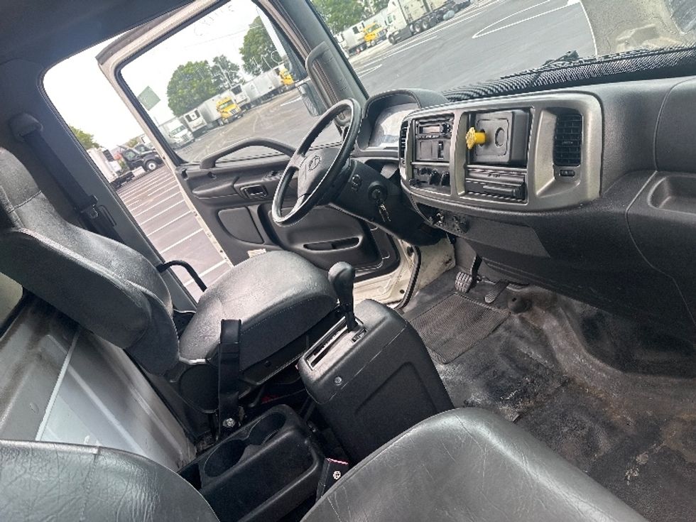 Medium Duty Box Truck-Light and Medium Duty Trucks-Hino-2020-268-Medley-FL-241,271\n\t\tmiles-$ 42,250 - Image 22
