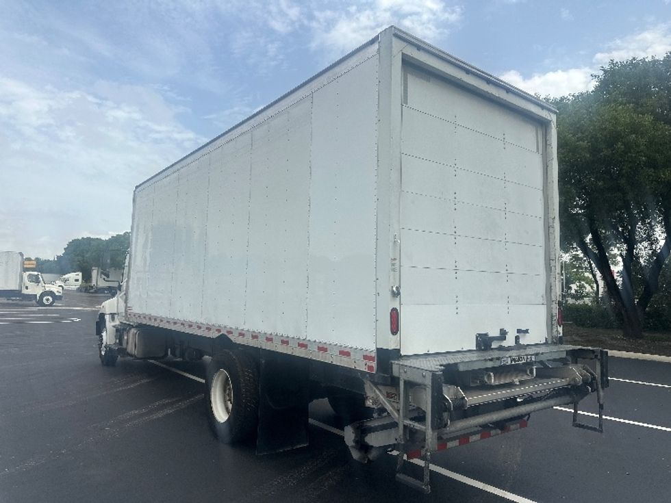Medium Duty Box Truck-Light and Medium Duty Trucks-Hino-2020-268-Medley-FL-241,271\n\t\tmiles-$ 42,250 - Image 6