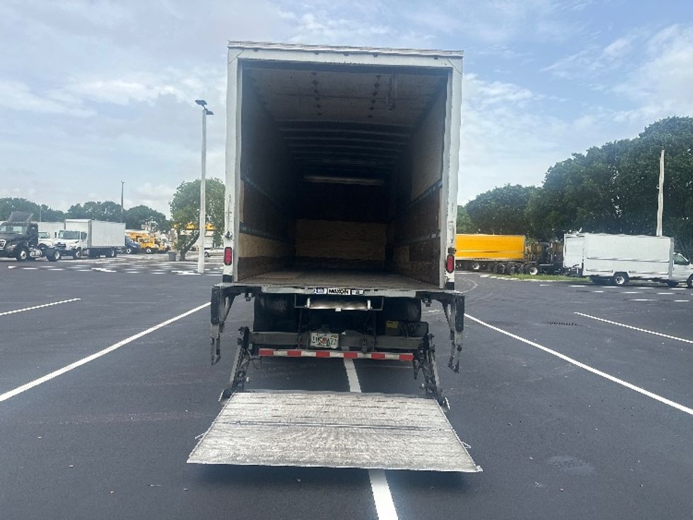 Medium Duty Box Truck-Light and Medium Duty Trucks-Hino-2020-268-Medley-FL-241,271\n\t\tmiles-$ 42,250 - Image 9