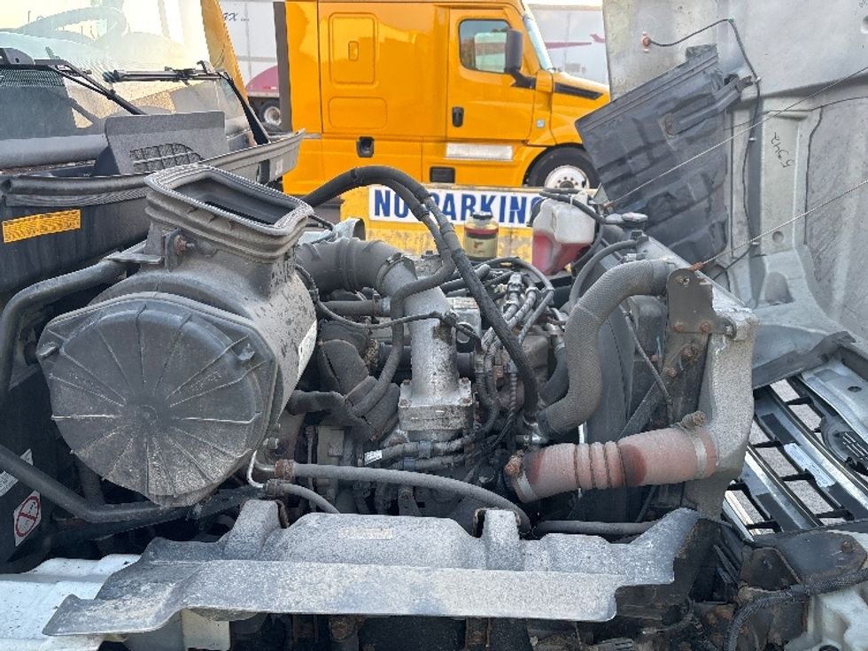 Medium Duty Box Truck-Light and Medium Duty Trucks-Hino-2020-268-Middlefield-OH-208,551\n\t\tmiles-$ 48,500 - Image 23