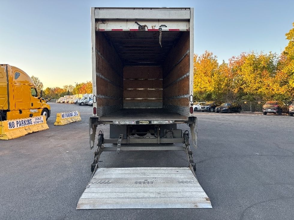 Medium Duty Box Truck-Light and Medium Duty Trucks-Hino-2020-268-Middlefield-OH-208,551\n\t\tmiles-$ 48,500 - Image 9