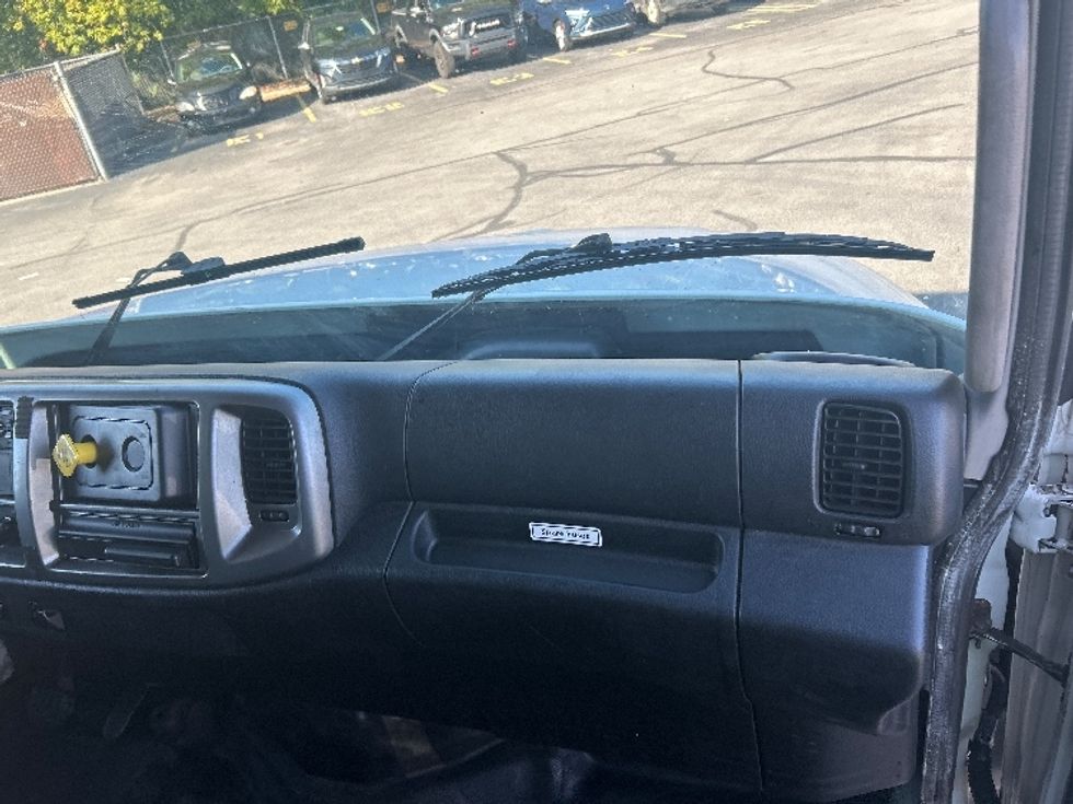 Medium Duty Box Truck-Light and Medium Duty Trucks-Hino-2020-268-Middlefield-OH-216,136\n\t\tmiles-$ 47,500 - Image 21