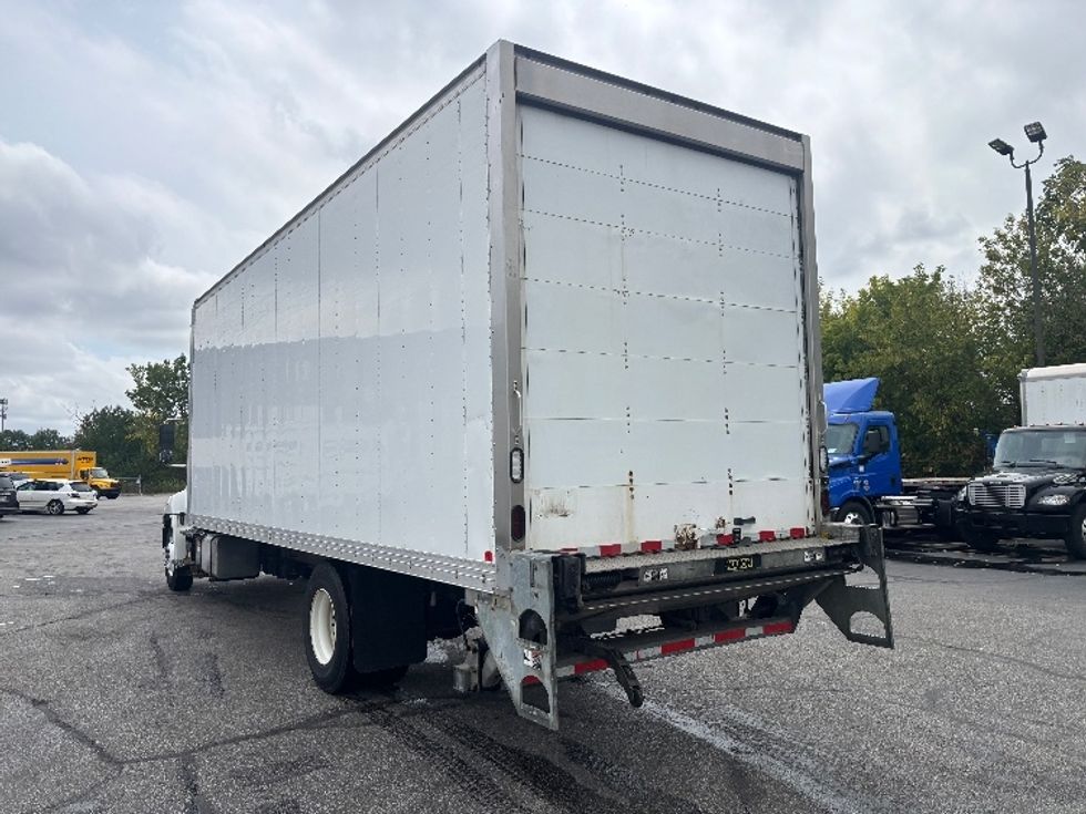 Medium Duty Box Truck-Light and Medium Duty Trucks-Hino-2020-268-Middlefield-OH-216,136\n\t\tmiles-$ 47,500 - Image 6