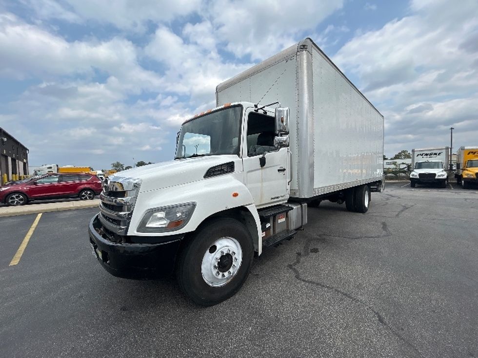 Medium Duty Box Truck-Light and Medium Duty Trucks-Hino-2020-268-Middlefield-OH-228,683\n\t\tmiles-$ 44,750 - Image 3