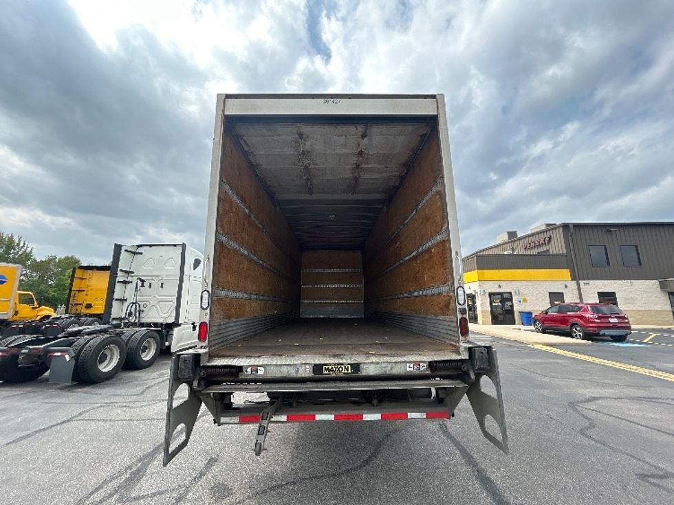 Medium Duty Box Truck-Light and Medium Duty Trucks-Hino-2020-268-Middlefield-OH-228,683\n\t\tmiles-$ 44,750 - Image 8