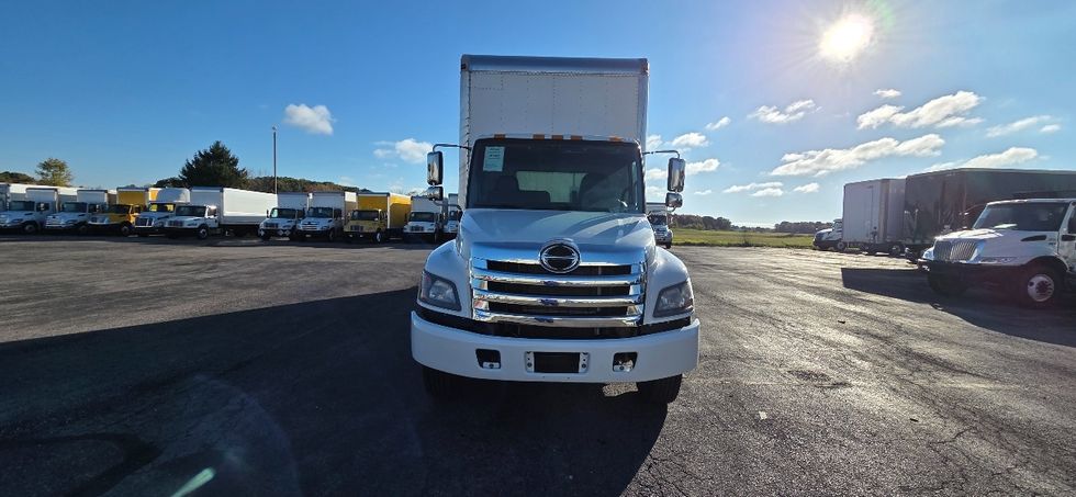 Medium Duty Box Truck-Light and Medium Duty Trucks-Hino-2020-268-Middlefield-OH-231,100\n\t\tmiles-$ 45,000 - Image 2