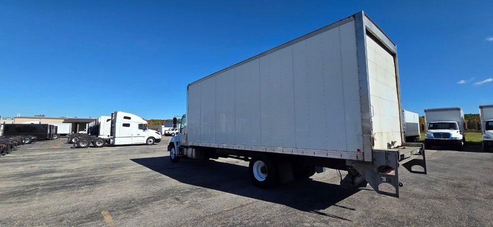 Medium Duty Box Truck-Light and Medium Duty Trucks-Hino-2020-268-Middlefield-OH-231,100\n\t\tmiles-$ 45,000 - Image 6