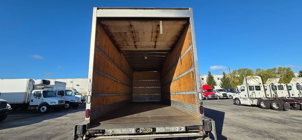 Medium Duty Box Truck-Light and Medium Duty Trucks-Hino-2020-268-Middlefield-OH-231,100\n\t\tmiles-$ 45,000 - Image 8