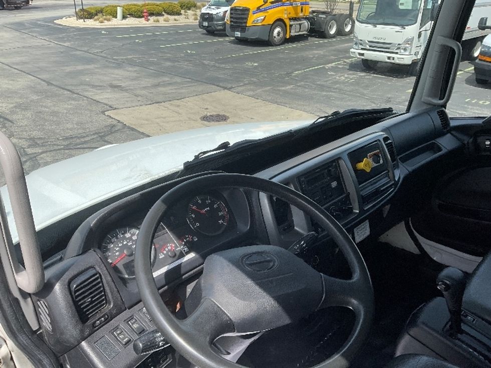 Medium Duty Box Truck-Light and Medium Duty Trucks-Hino-2020-268-Milwaukee-WI-177,647\n\t\tmiles-$ 55,500 - Image 17