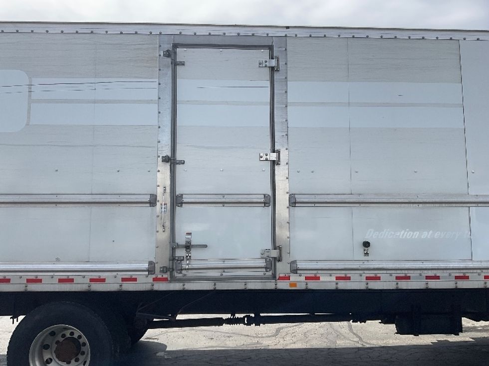 Medium Duty Box Truck-Light and Medium Duty Trucks-Hino-2020-268-Milwaukee-WI-177,647\n\t\tmiles-$ 55,500 - Image 25