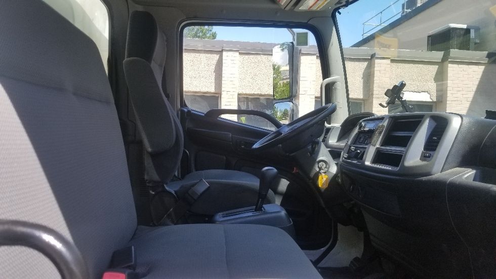 Medium Duty Box Truck-Light and Medium Duty Trucks-Hino-2020-268-Mississauga-ON-100,915\n\t\tkm-$ 75,500 - Image 22