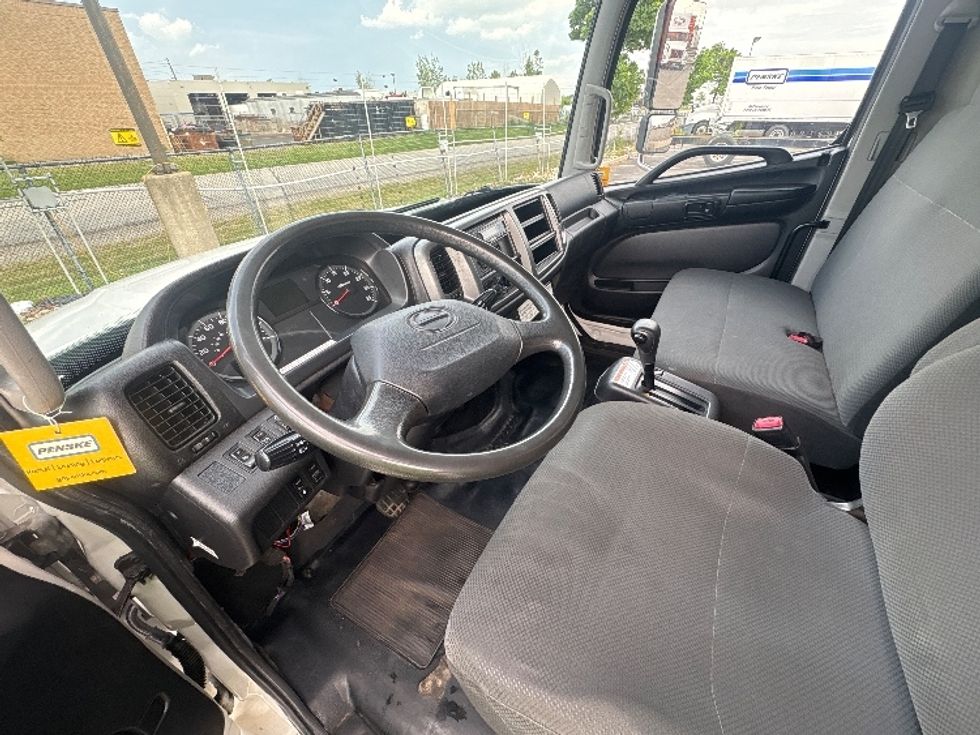 Medium Duty Box Truck-Light and Medium Duty Trucks-Hino-2020-268-Mississauga-ON-235,776\n\t\tkm-$ 72,500 - Image 17