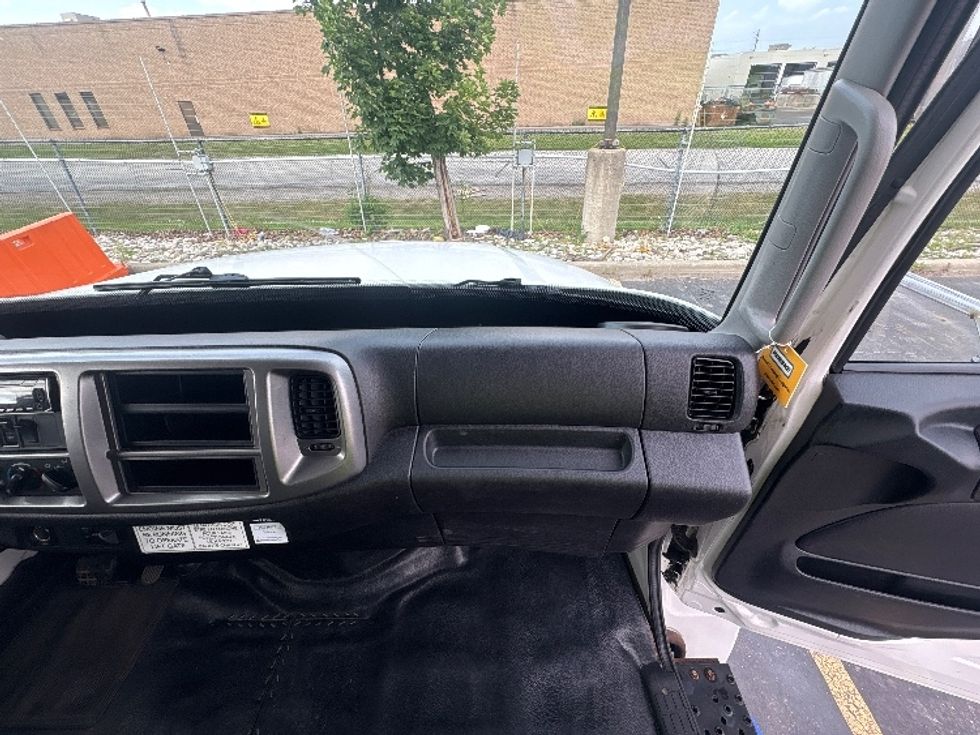 Medium Duty Box Truck-Light and Medium Duty Trucks-Hino-2020-268-Mississauga-ON-235,776\n\t\tkm-$ 72,500 - Image 21