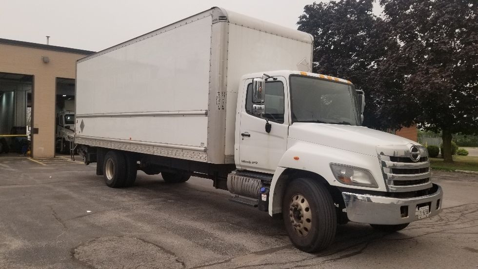 Medium Duty Box Truck-Light and Medium Duty Trucks-Hino-2020-268-Mississauga-ON-281,612\n\t\tkm-$ 68,750 - Image 1