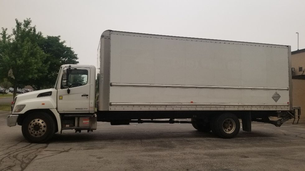 Medium Duty Box Truck-Light and Medium Duty Trucks-Hino-2020-268-Mississauga-ON-281,612\n\t\tkm-$ 68,750 - Image 4