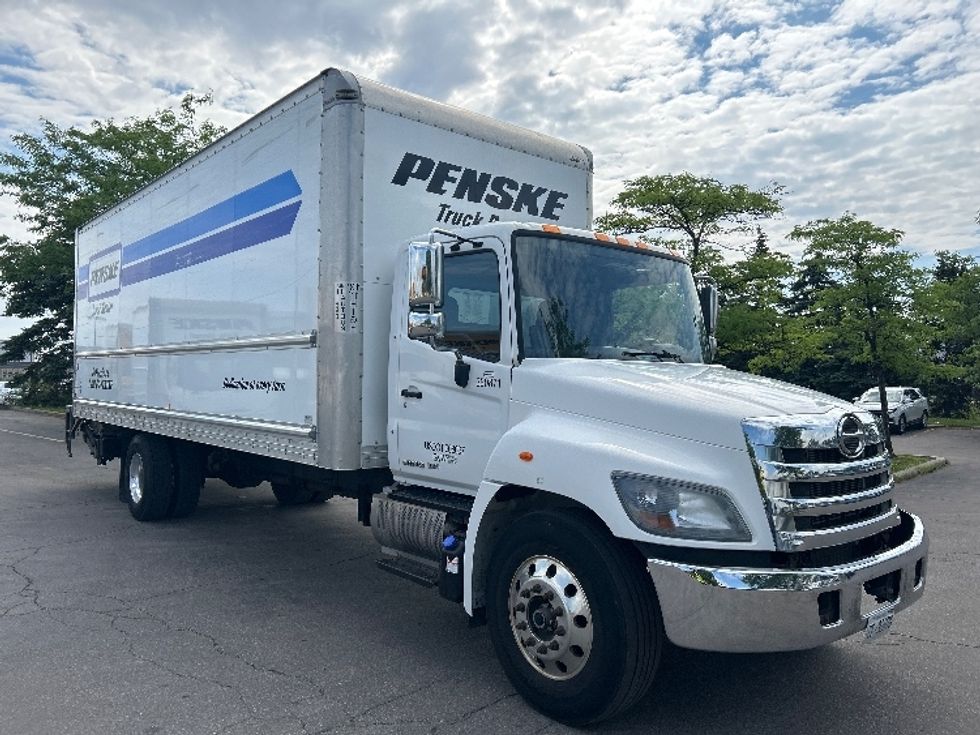 Medium Duty Box Truck-Light and Medium Duty Trucks-Hino-2020-268-Mississauga-ON-321,264\n\t\tkm-$ 60,250 - Image 1