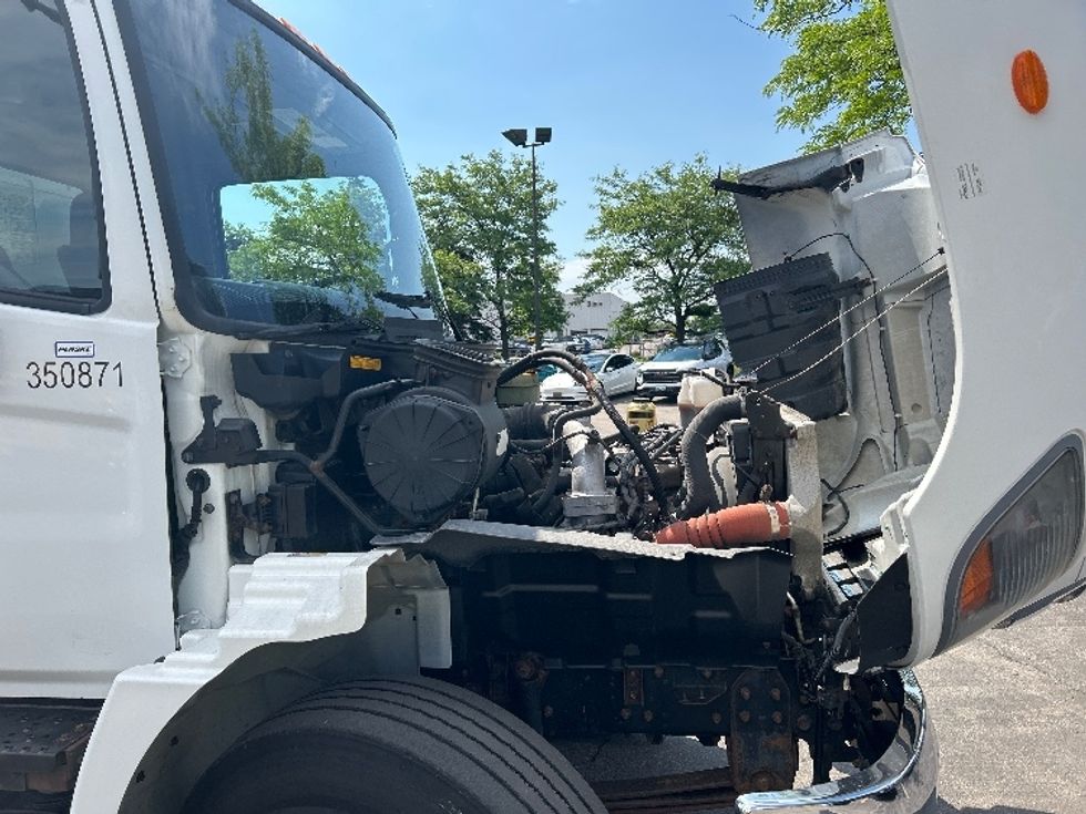Medium Duty Box Truck-Light and Medium Duty Trucks-Hino-2020-268-Mississauga-ON-321,264\n\t\tkm-$ 60,250 - Image 23