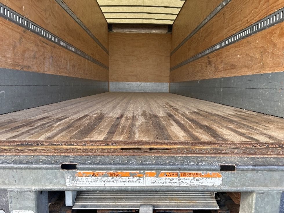 Medium Duty Box Truck-Light and Medium Duty Trucks-Hino-2020-268-Mississauga-ON-67,474\n\t\tkm-$ 78,000 - Image 10