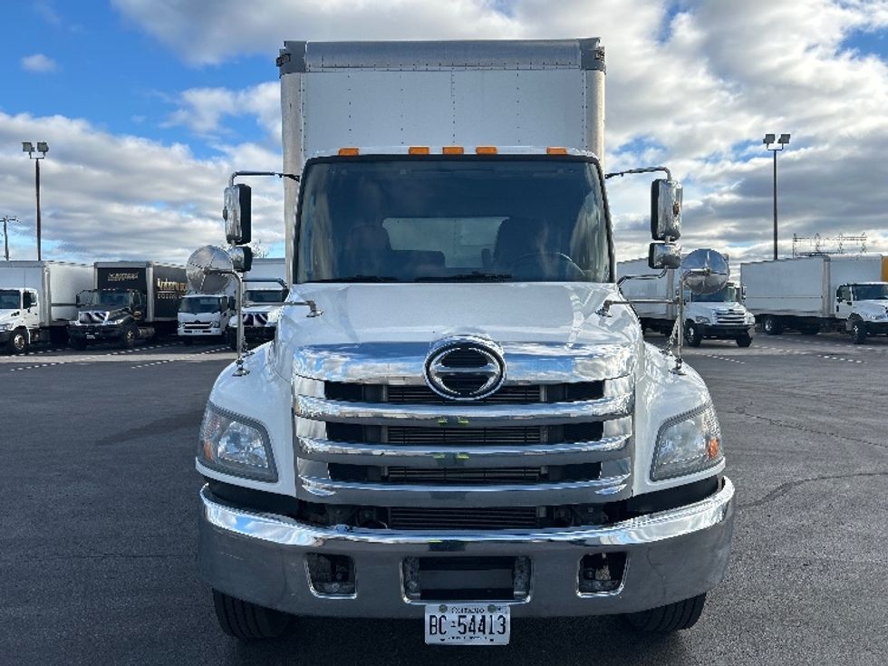 Medium Duty Box Truck-Light and Medium Duty Trucks-Hino-2020-268-Mississauga-ON-67,474\n\t\tkm-$ 78,000 - Image 2
