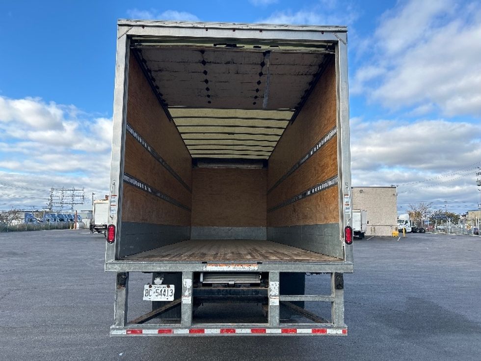 Medium Duty Box Truck-Light and Medium Duty Trucks-Hino-2020-268-Mississauga-ON-67,474\n\t\tkm-$ 78,000 - Image 8