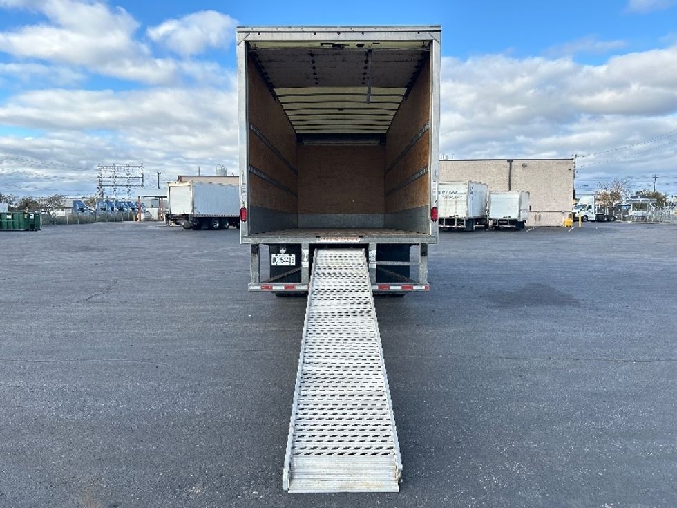 Medium Duty Box Truck-Light and Medium Duty Trucks-Hino-2020-268-Mississauga-ON-67,474\n\t\tkm-$ 78,000 - Image 9