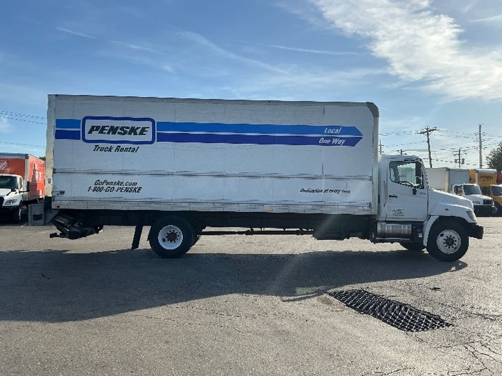 Medium Duty Box Truck-Light and Medium Duty Trucks-Hino-2020-268-Moberly-MO-149,993\n\t\tmiles-$ 61,250 - Image 15