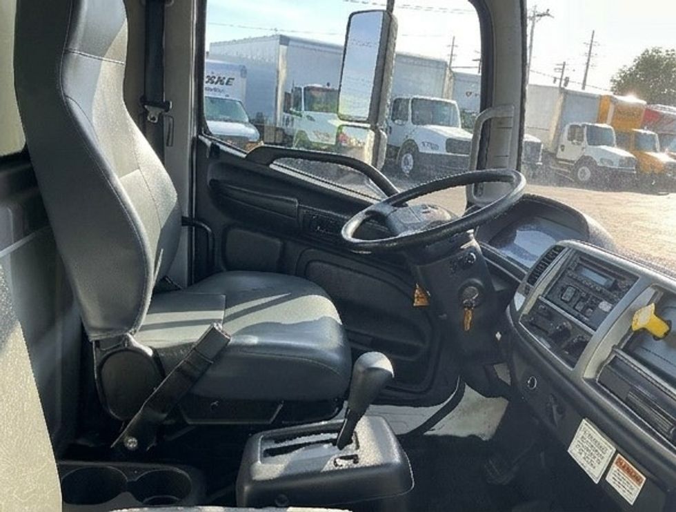 Medium Duty Box Truck-Light and Medium Duty Trucks-Hino-2020-268-Moberly-MO-149,993\n\t\tmiles-$ 61,250 - Image 22