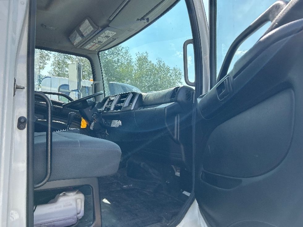 Medium Duty Box Truck-Light and Medium Duty Trucks-Hino-2020-268-Moncton-NB-242,540\n\t\tkm-$ 72,250 - Image 20