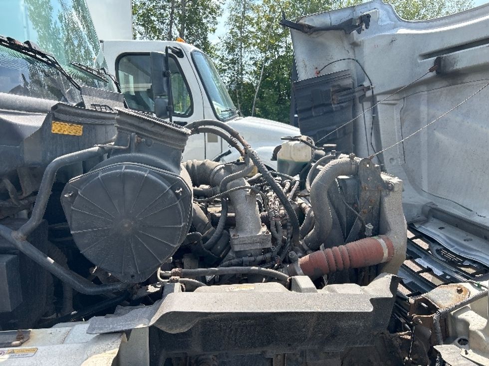 Medium Duty Box Truck-Light and Medium Duty Trucks-Hino-2020-268-Moncton-NB-242,540\n\t\tkm-$ 72,250 - Image 23