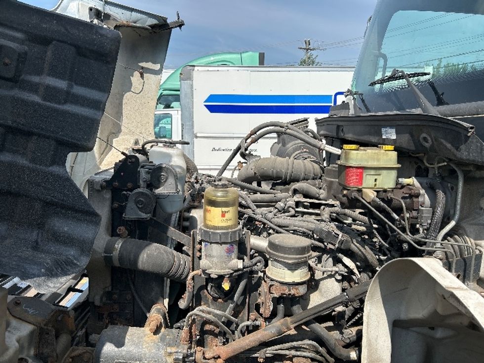 Medium Duty Box Truck-Light and Medium Duty Trucks-Hino-2020-268-Moncton-NB-242,540\n\t\tkm-$ 72,250 - Image 24