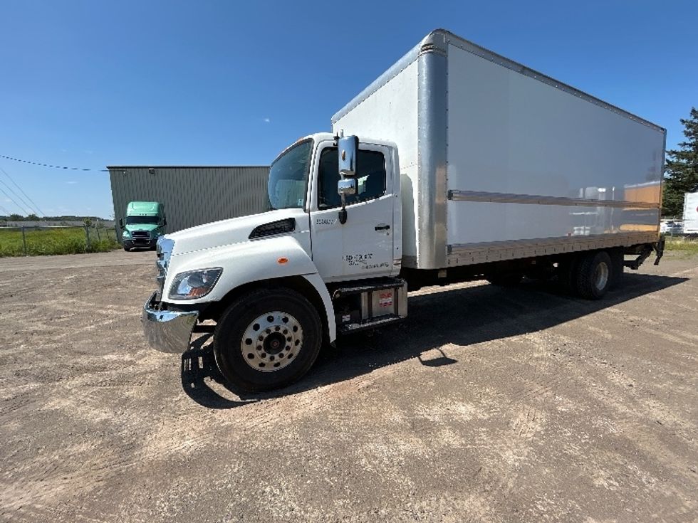 Medium Duty Box Truck-Light and Medium Duty Trucks-Hino-2020-268-Moncton-NB-242,540\n\t\tkm-$ 72,250 - Image 3