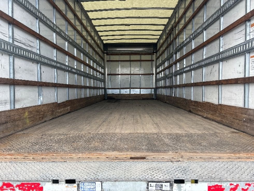 Medium Duty Box Truck-Light and Medium Duty Trucks-Hino-2020-268-Obetz-OH-198,943\n\t\tmiles-$ 47,500 - Image 10